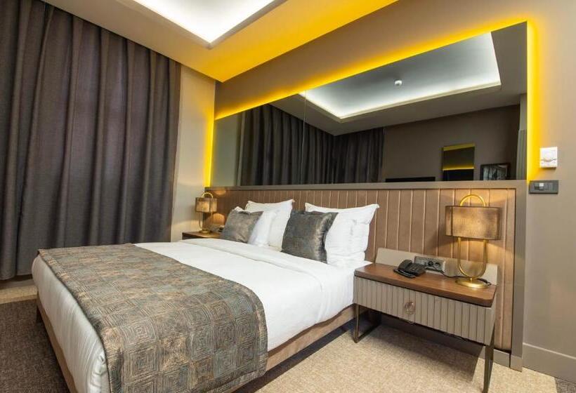 标准间, Four Mansions