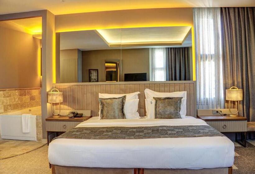 套房, Four Mansions