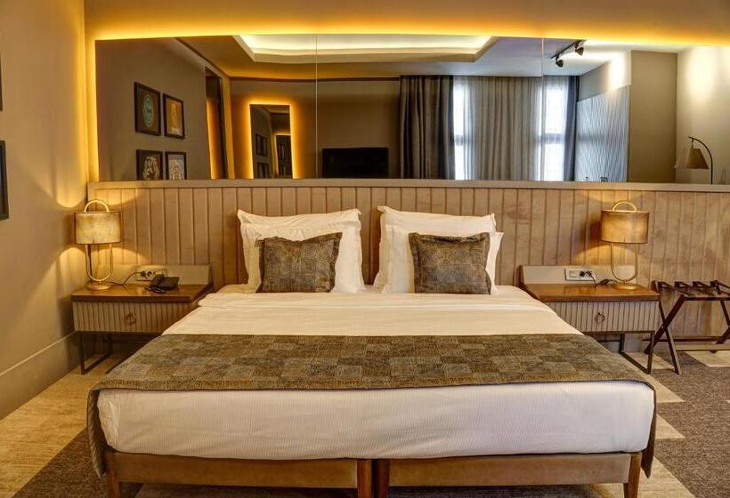 家庭套房, Four Mansions