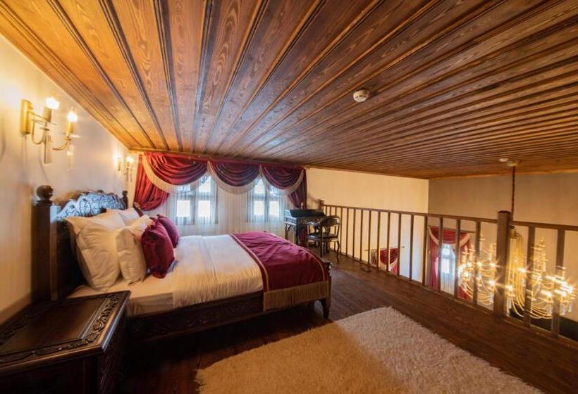 总统套房, Four Mansions