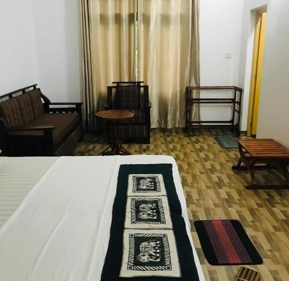 デラックスルーム, Green Senz By Wildflower