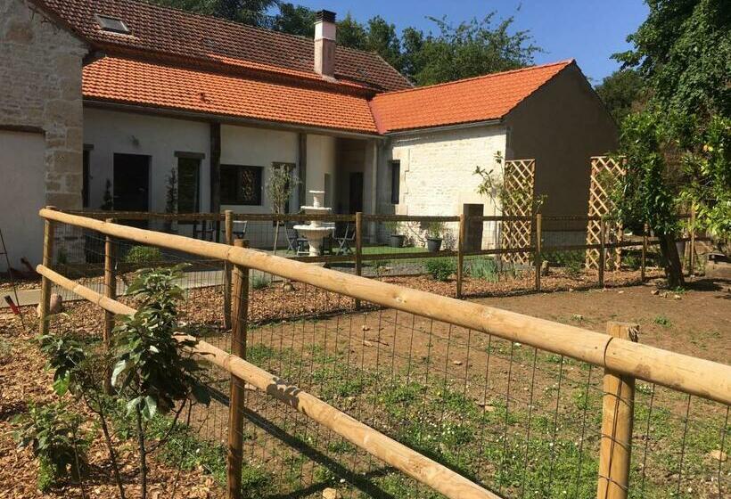 Номер Стандарт Вид на Сад, Chambre Cabane à Partir De 8 Ans