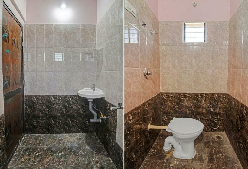 Quarto Triplo Clássico, Oyo Flagship 81359  Anand In