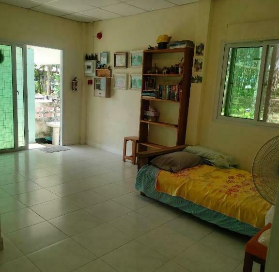 Bungalow Familiare, Baan Namthip Homestay Trang บ้านน้าทิพย์ โฮมสเตย์ตรัง