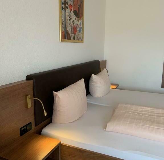 스탠다드 싱글 룸, Europa