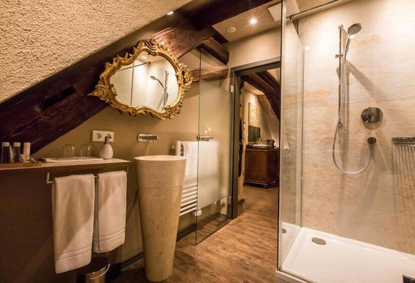 Номер Deluxe с Балконом, Farmerhauslodge