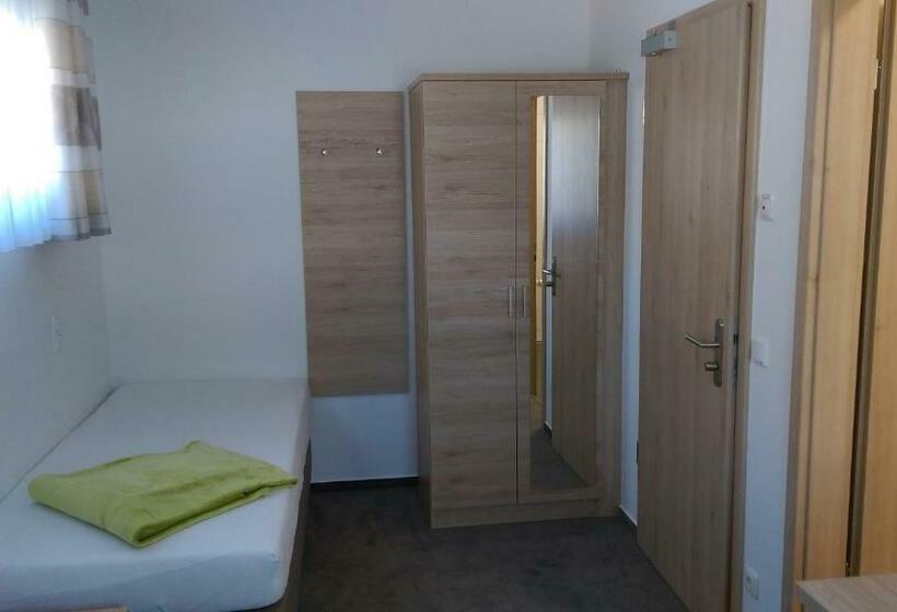 Семейный Номер, Gasthaus Pension Rezatgrund