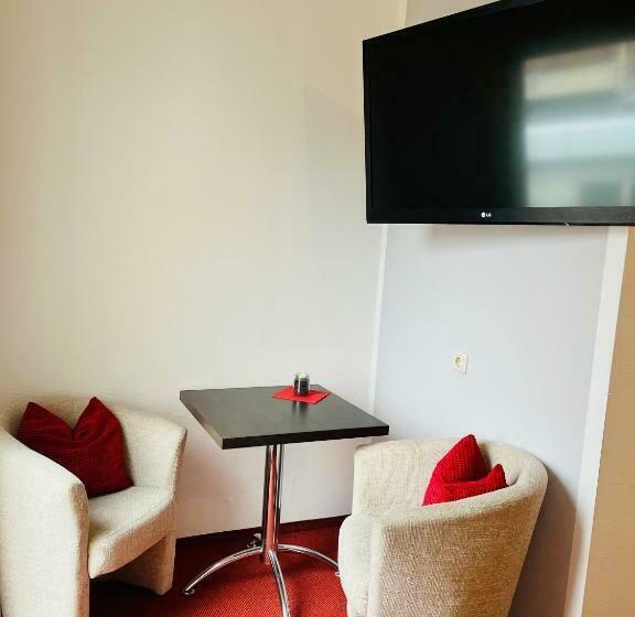 Номер Стандарт с Балконом, Pension Garni No.11