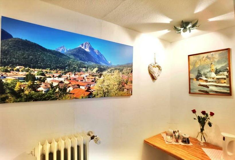 Habitació Estàndard amb Vistes, Pension Karner