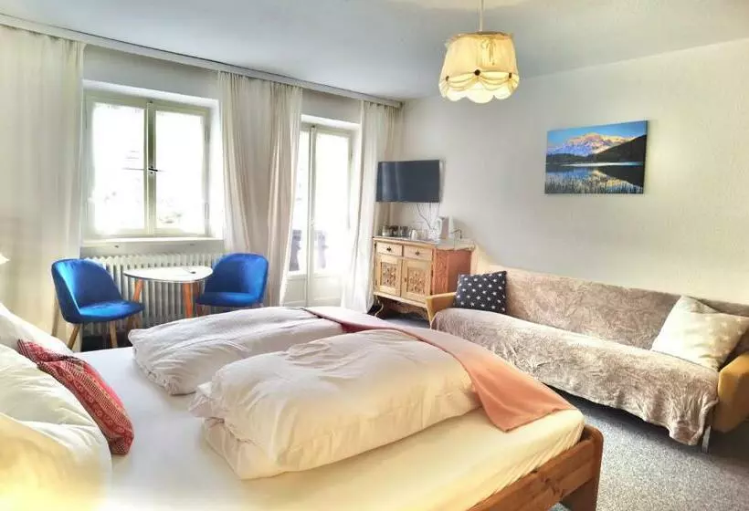 Quarto standard, Pension Karner