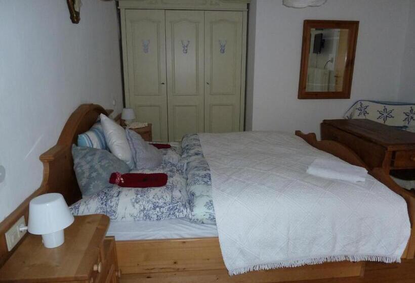Habitació Estàndard, Pension Karner