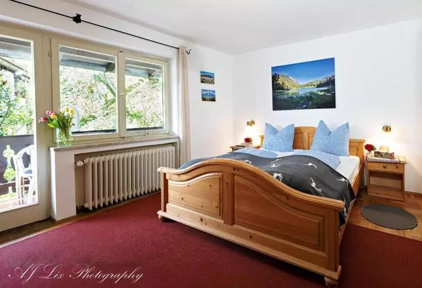 Quarto standart com varanda, Pension Karner