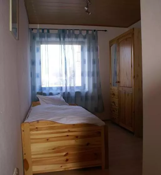 Standard Yhden Hengen Huone, Pension Lindenhof