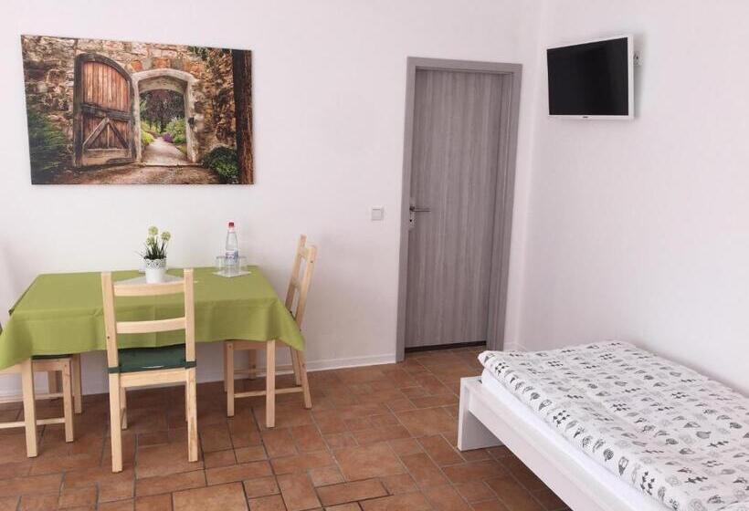 Номер Стандарт Трехместный, Pension Lindenhof