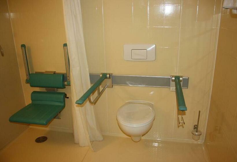 장애인을 위한 스탠다드 룸, Pension Zechliner Hof