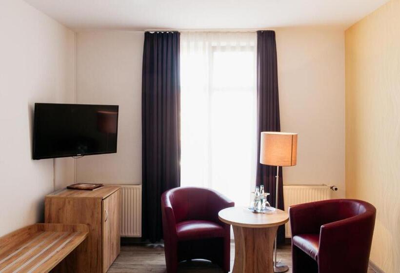 スタンダードシングルルーム, & Restaurant Deutscher Kaiser