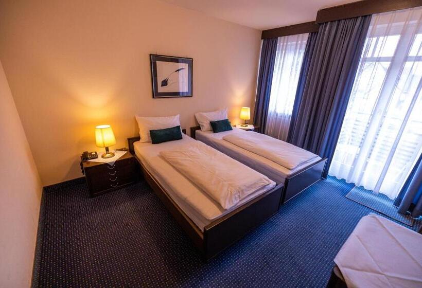 스탠다드 룸, & Restaurant Zum Riesen