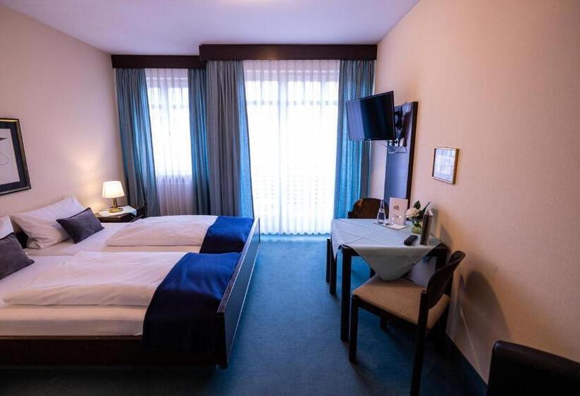 스탠다드 룸, & Restaurant Zum Riesen