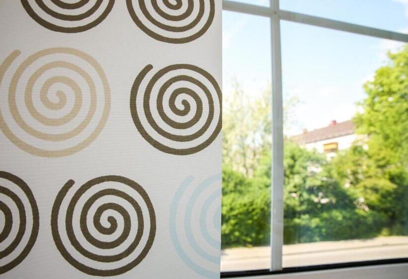 标准间, Reutiner Hof