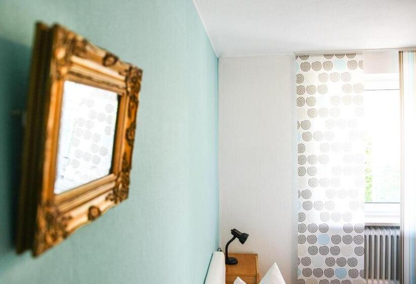 标准间, Reutiner Hof