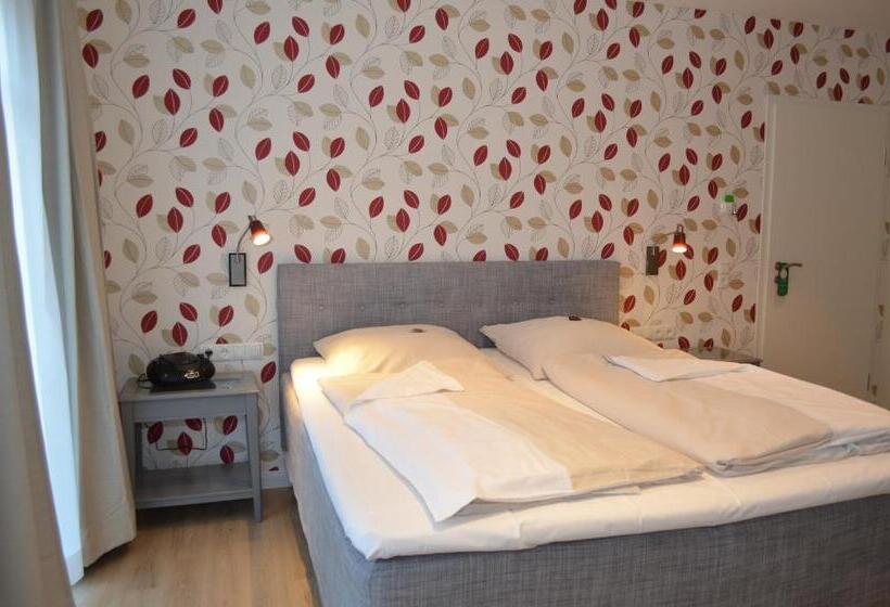 Comfort room with terrace, The Cosy Home