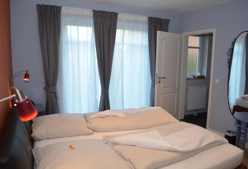 Comfort room with terrace, The Cosy Home