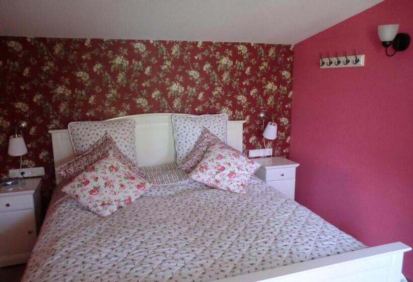 Comfort room with terrace, The Cosy Home