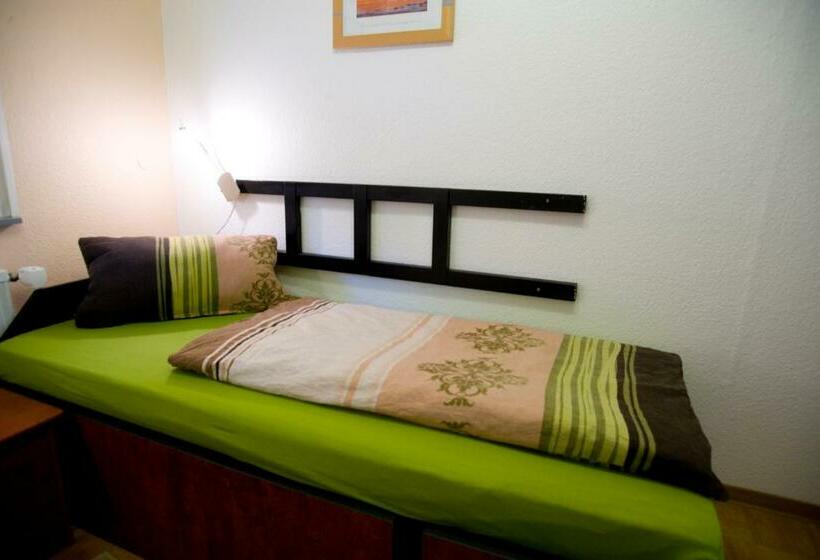 Номер Стандарт, Zimmer Weiss