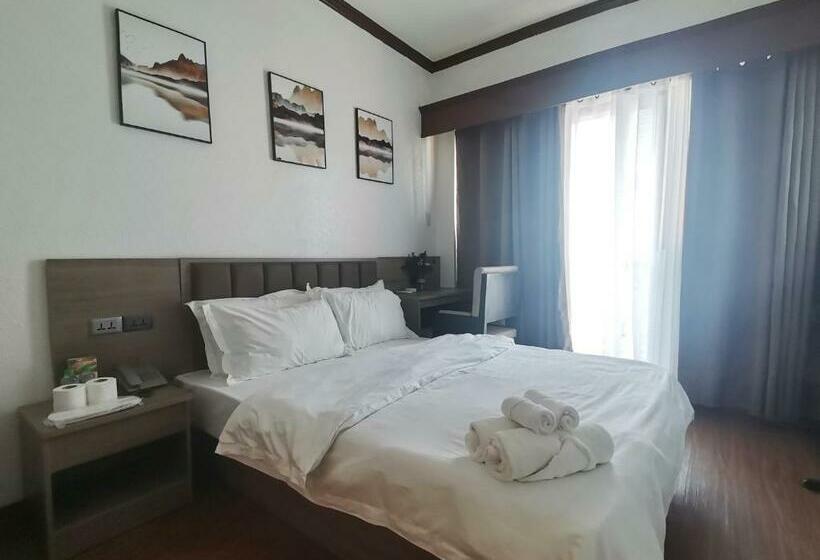 Studio Standard, Passion Makati