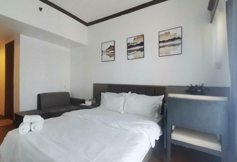 Studio Standard, Passion Makati
