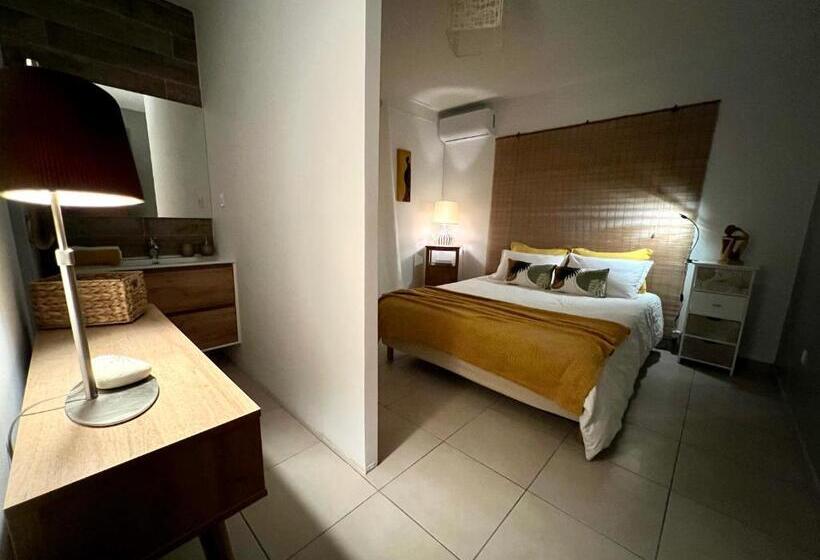 اتاق استاندارد با چشمانداز کوهستان, Villa Ti Moon, Entre Deux, Piscine