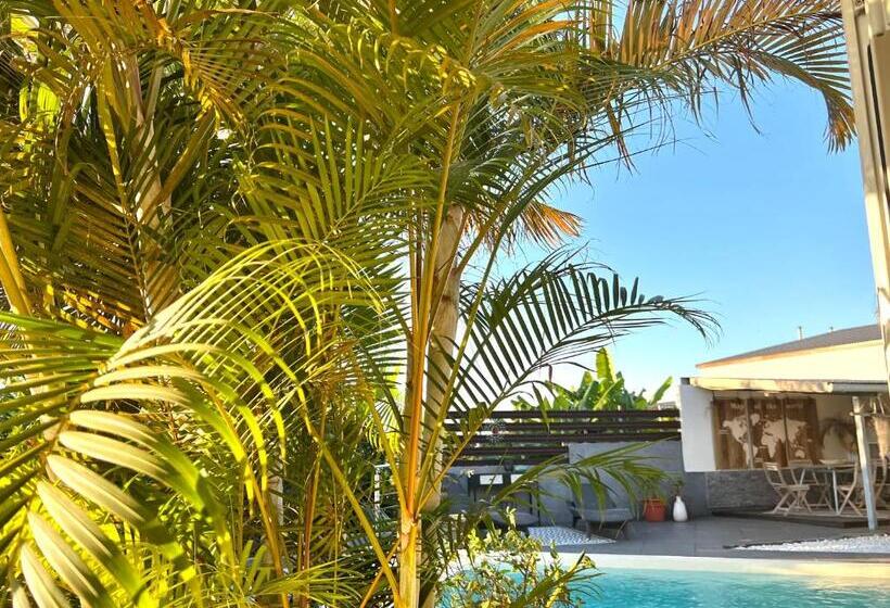 اتاق استاندارد با چشمانداز استخر, Villa Ti Moon, Entre Deux, Piscine