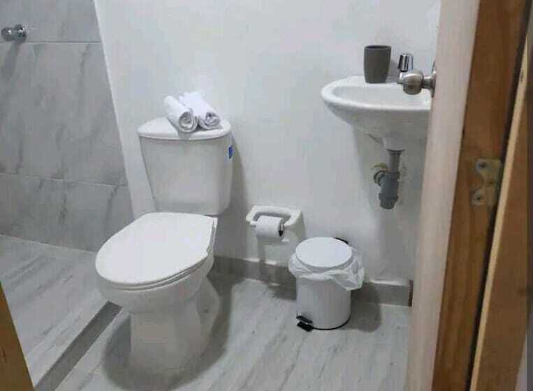 标准三人间, M4 En El Centro Histórico