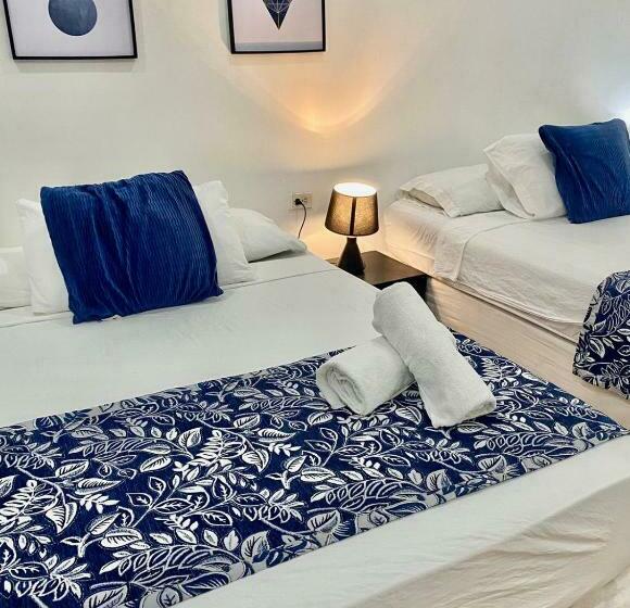 标准三人间, M4 En El Centro Histórico