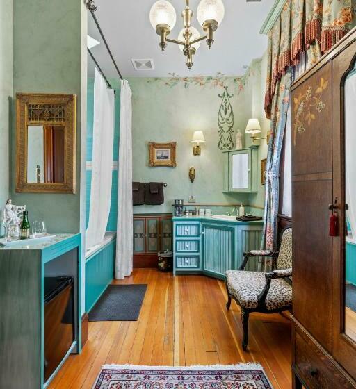 Полулюкс, The Peerless