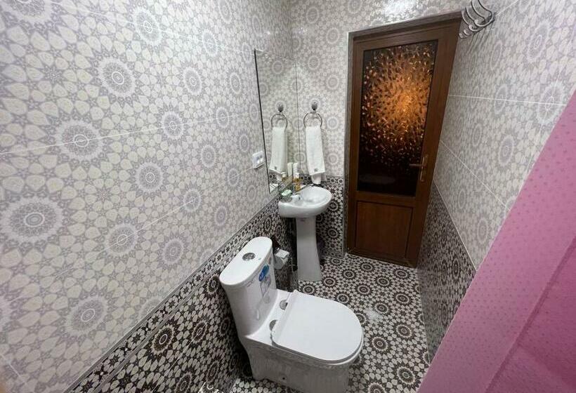 浴室共有スタンダード４人用ルーム, Family Guest House Seven