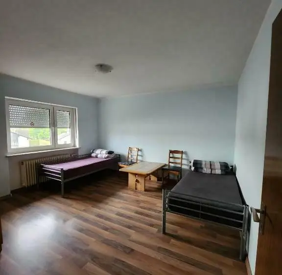 Standard Værelse Delt Badeværelse, Stadthostel