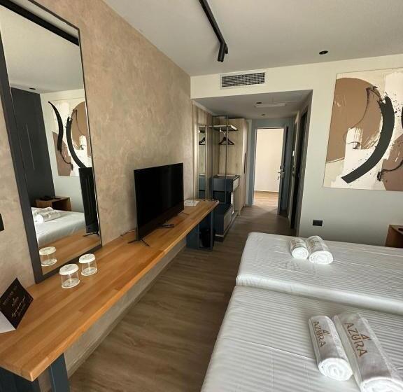 غرفة ديلوكس ثلاثية مطلة على البحر, Azura Ksamil