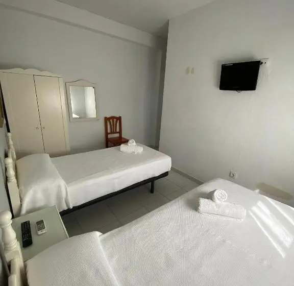 スタンダードルーム, Hostal Carlos Iii