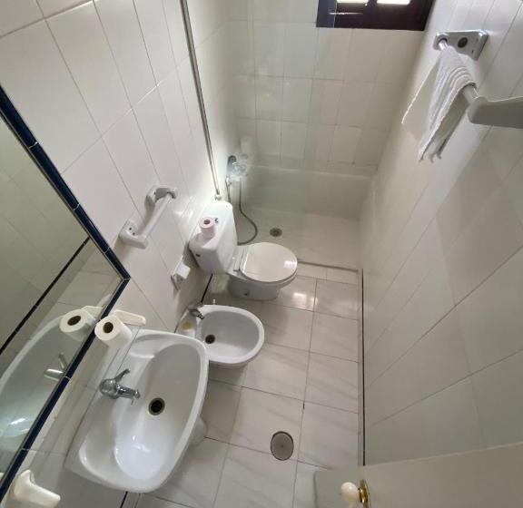 Номер Стандарт, Hostal Carlos Iii