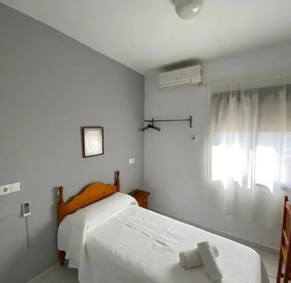 エコノミーシングルルーム, Hostal Carlos Iii