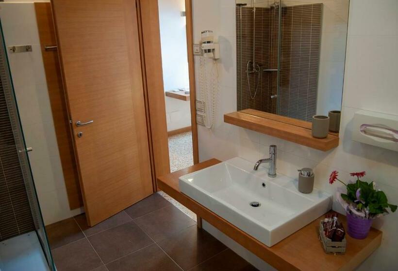 스위트, Agriturismo Antico Splendore