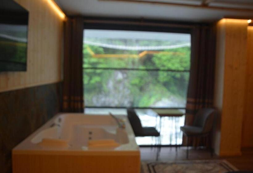 غرفة قياسية, Doğal Sui̇t Bungalov