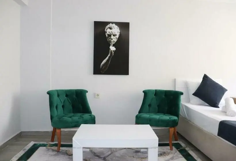 Habitación Estándar, Luu