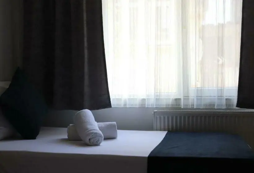 Habitación Familiar, Luu