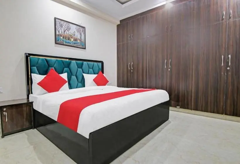 Quarto deluxe, O Pristine
