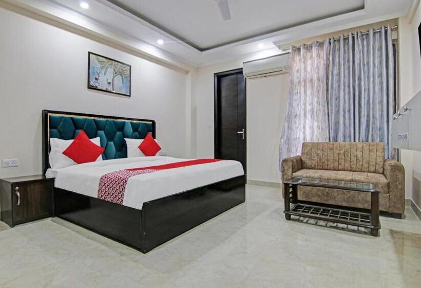 Quarto deluxe, O Pristine