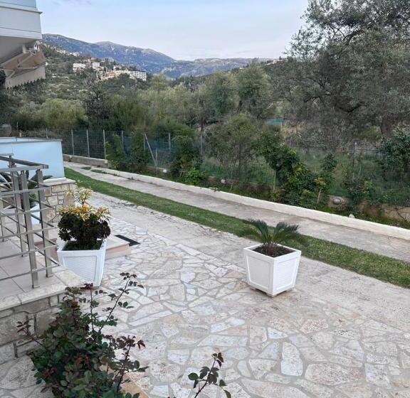 اتاق استاندارد سه تخته با چشم‌انداز, Vila Melina