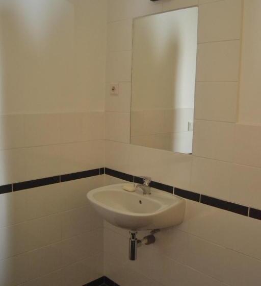 اتاق استاندارد, Houterhoeve