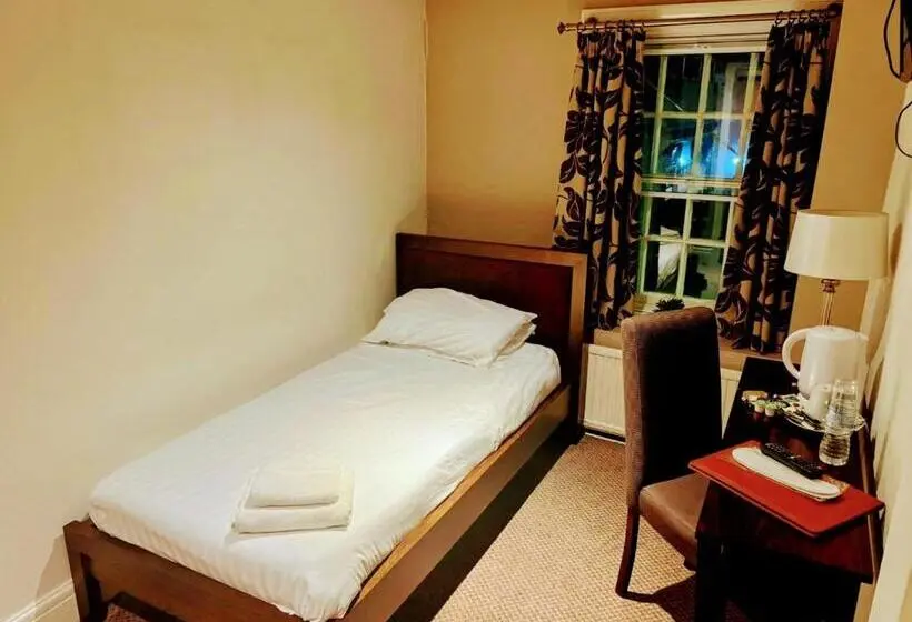 اتاق استاندارد یک نفره, The Gillygate Bar And Rooms
